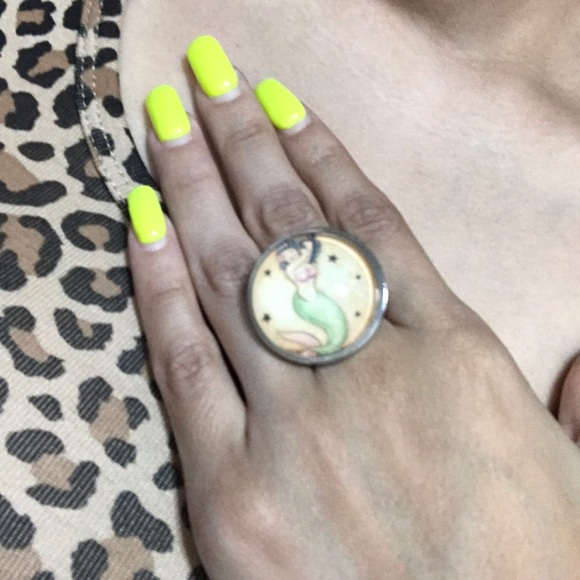 Tattoo Flash Mermaid Ring - Picture 3 of 3